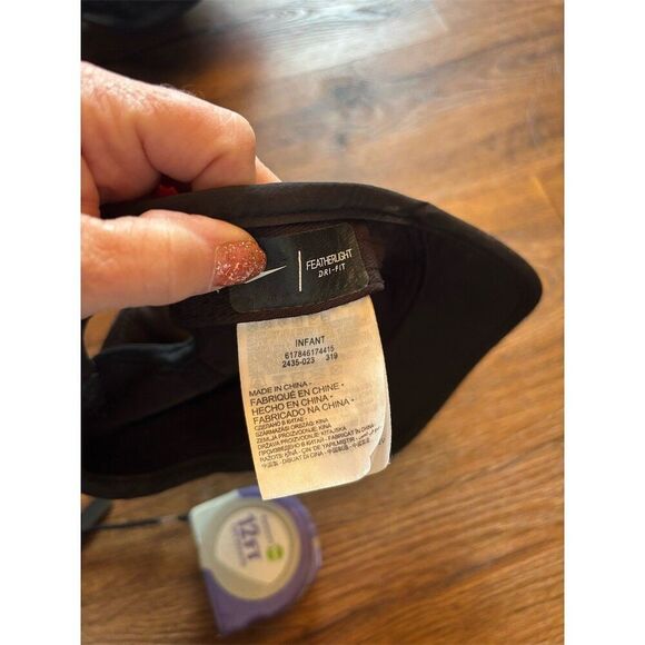 Nike Featherlight Dri-FIT Infant/Toddler Adjustable Cap Hat Black White - Picture 5 of 10